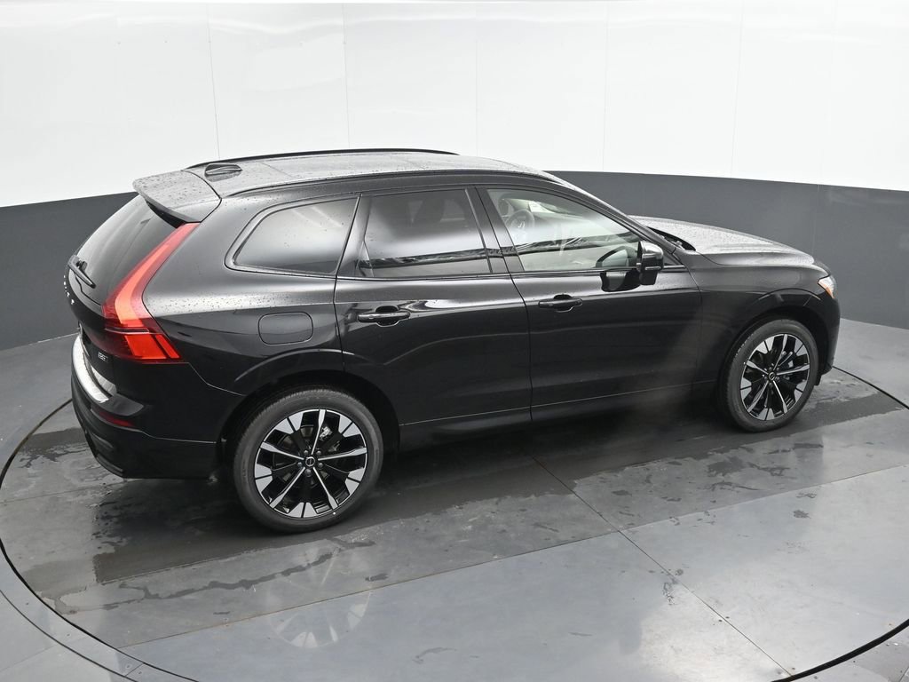 New 2026 Volvo XC60 B5 Plus w/ Protection Package Premier image 31