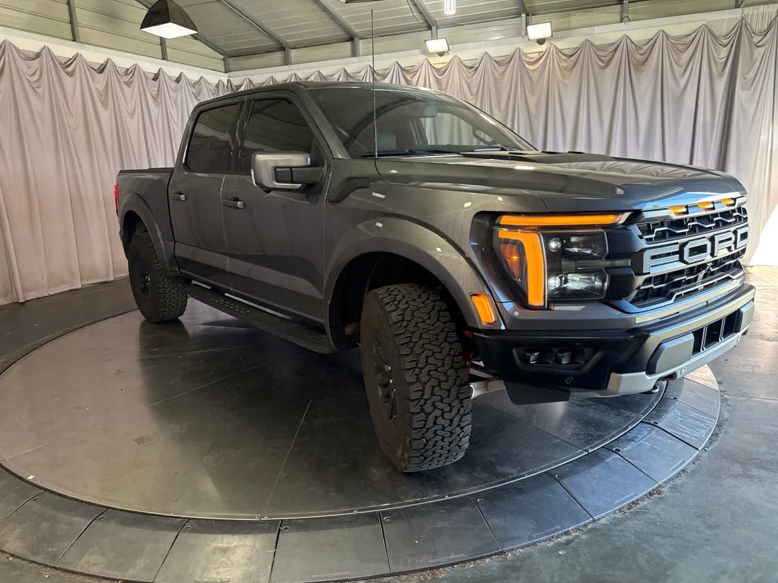 Used 2025 Ford F150 Raptor AWD/4WD image 3