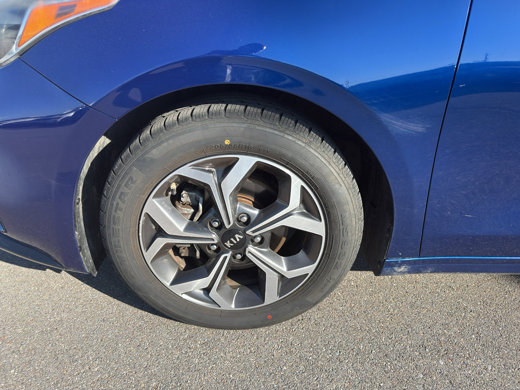 Used 2019 Kia Forte LXS image 12