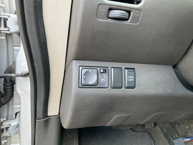 Used 2012 Nissan Frontier SV AWD/4WD image 8
