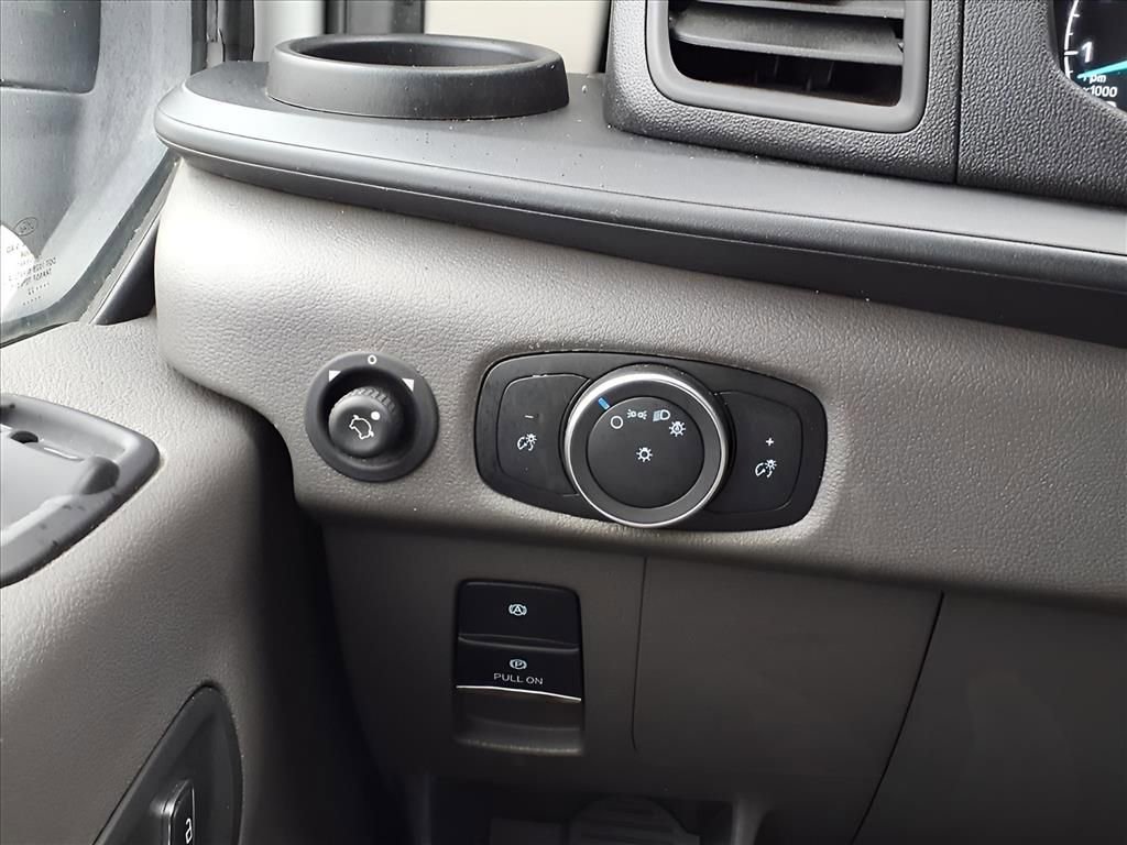 Used 2022 Ford Transit 250 148 High Roof Extended image 9