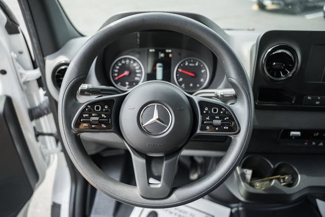 Used 2024 Mercedes-Benz Sprinter 2500 image 26