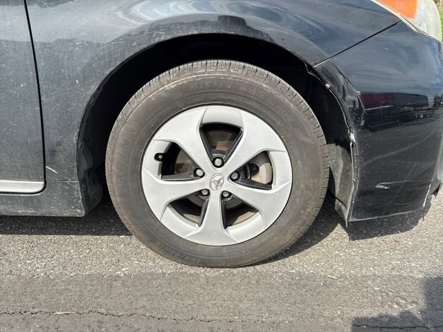 Used 2014 Toyota Prius Two image 11
