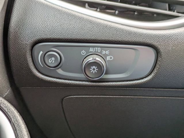 Used 2025 Chevrolet Malibu LT FWD image 26