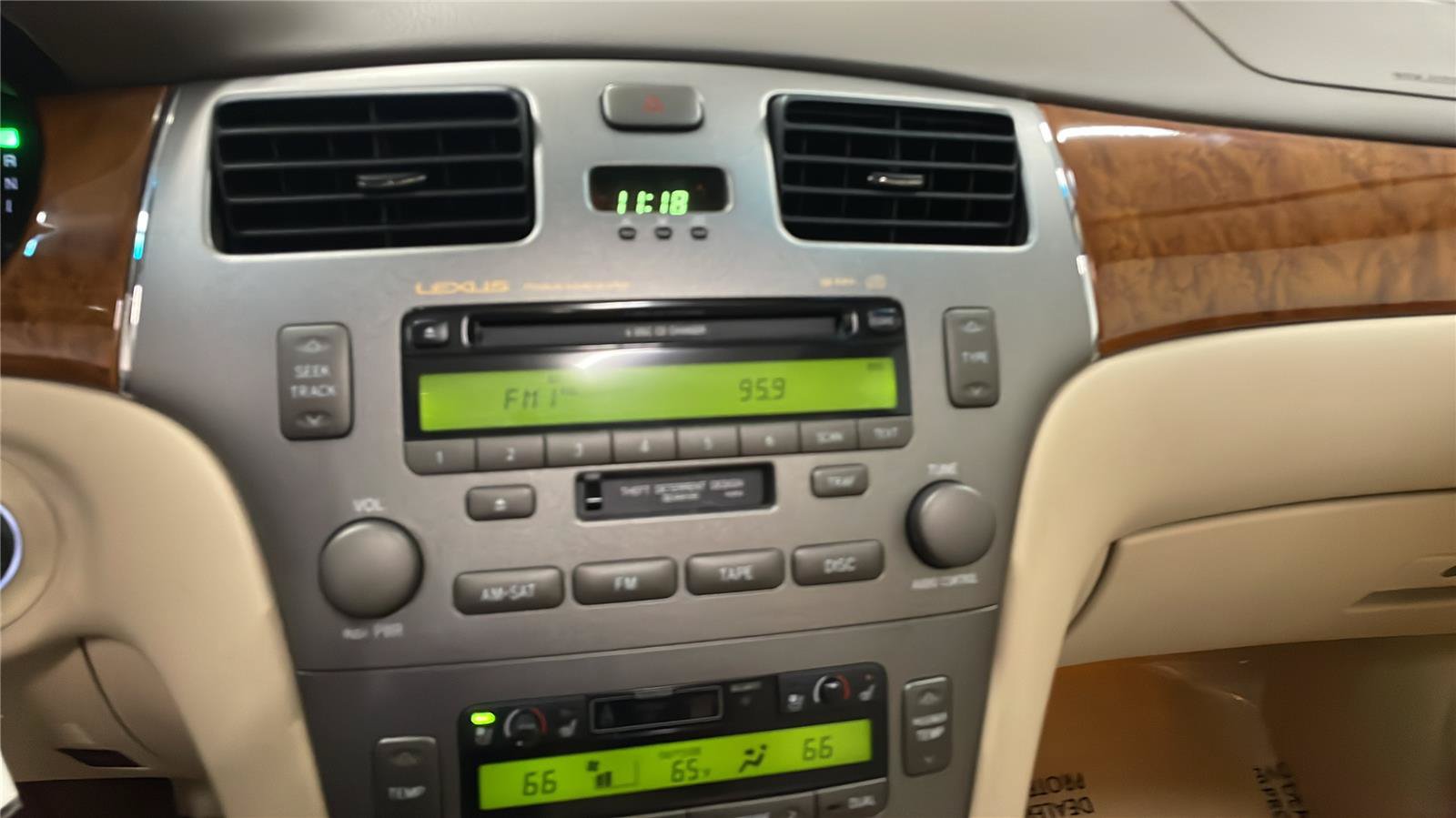 Used 2006 Lexus ES 330 FWD image 16
