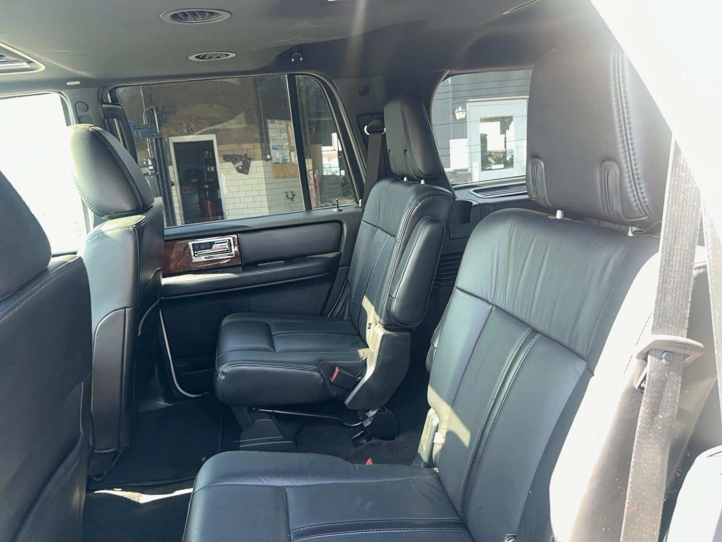 Used 2016 Lincoln Navigator Select AWD/4WD image 8