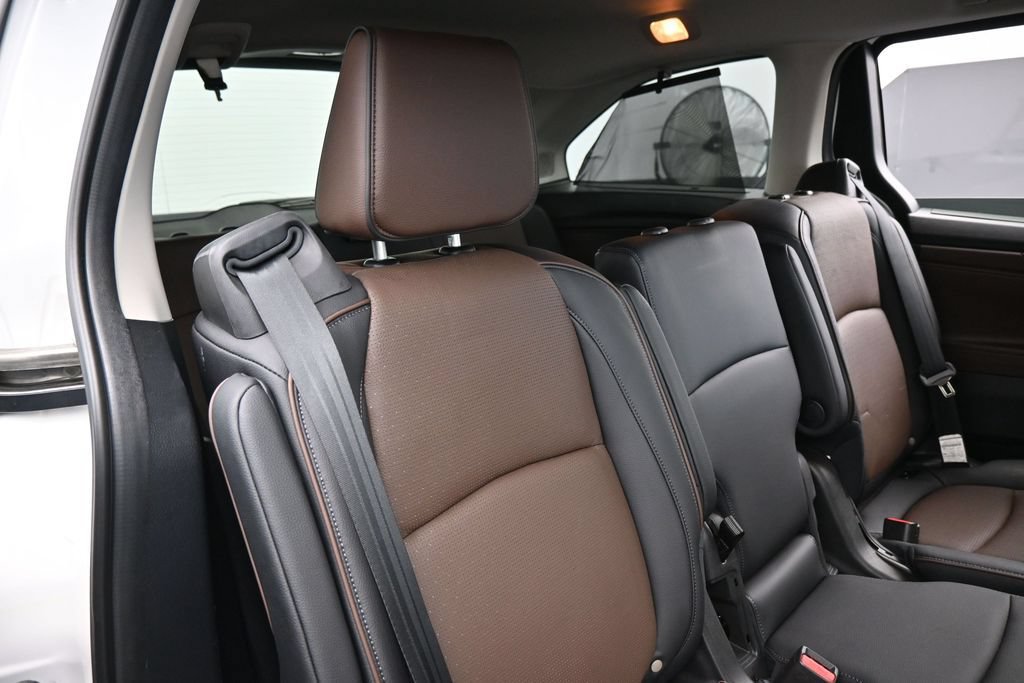 Used 2025 Honda Odyssey Elite image 44