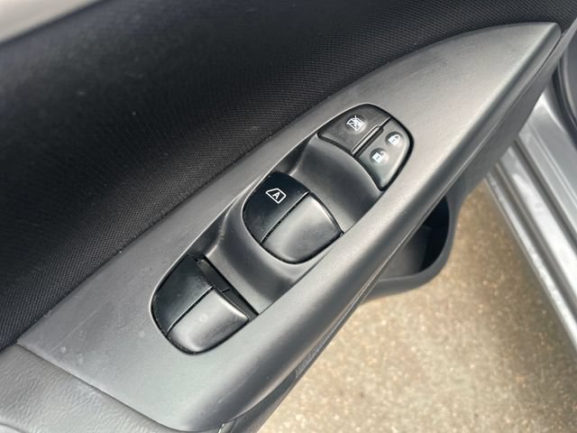 Used 2017 Nissan Sentra SV FWD image 21