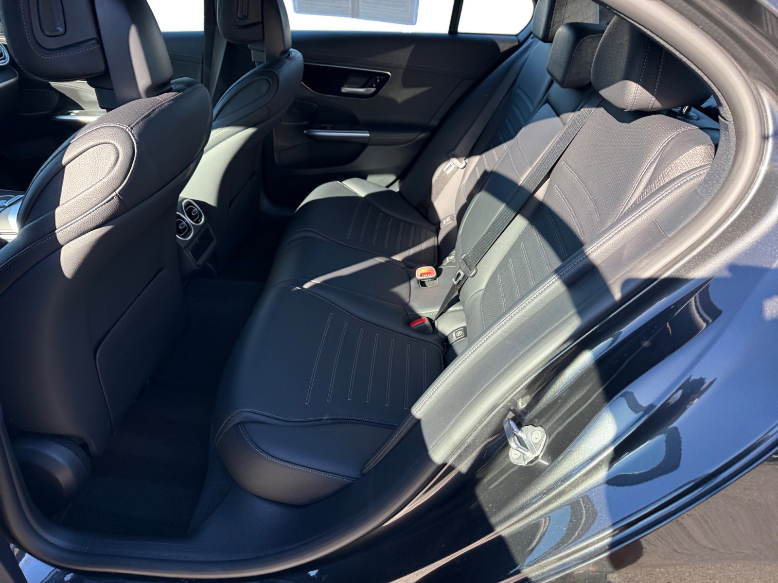 Used 2023 Mercedes-Benz C 300 4MATIC Sedan image 16