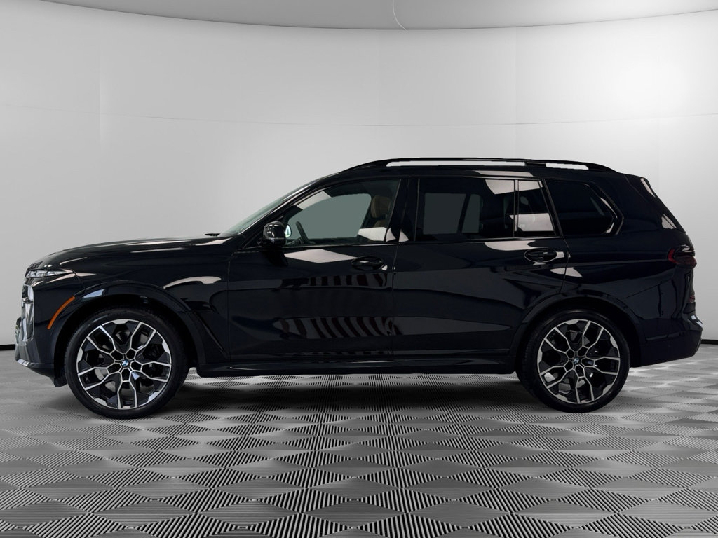 Used 2026 BMW X7 xDrive40i AWD/4WD image 5