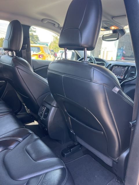 Used 2020 Jeep Cherokee Limited AWD/4WD image 57