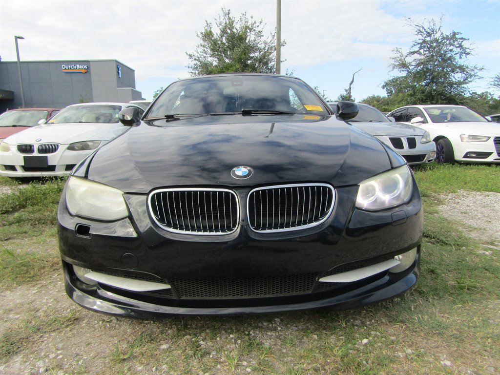 Used 2012 BMW 328i Convertible image 2