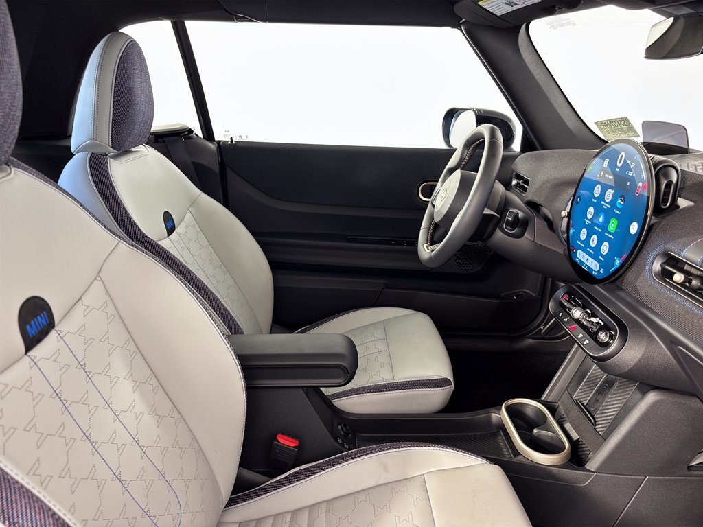 Certified 2025 MINI Cooper S FWD image 30