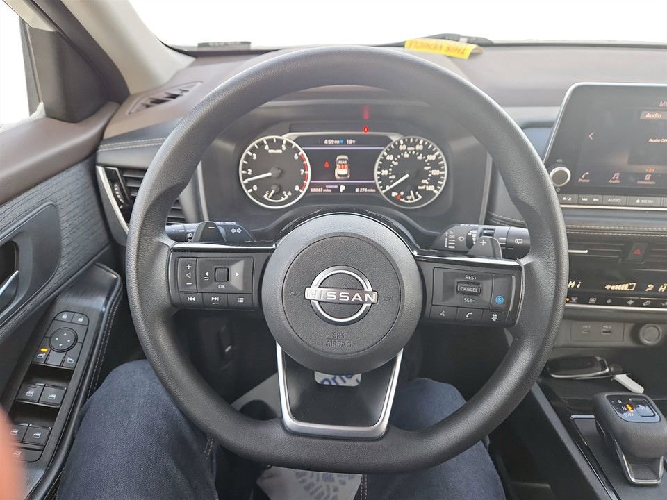 Used 2023 Nissan Rogue SV image 14