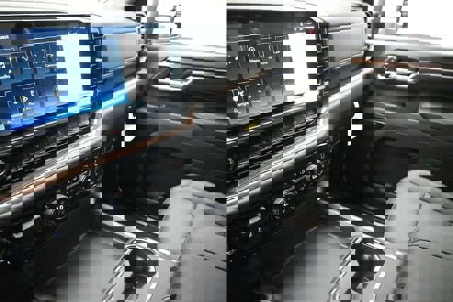 New 2026 Chevrolet Silverado 3500 LT AWD/4WD image 29