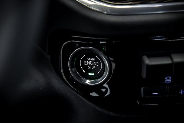 New 2025 GMC Sierra 1500 SLE w/ Preferred Package image 14