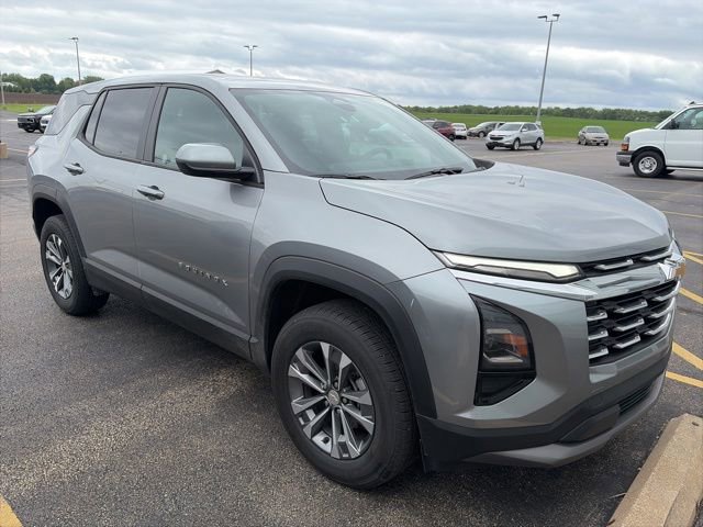 Used 2026 Chevrolet Equinox LT FWD image 1