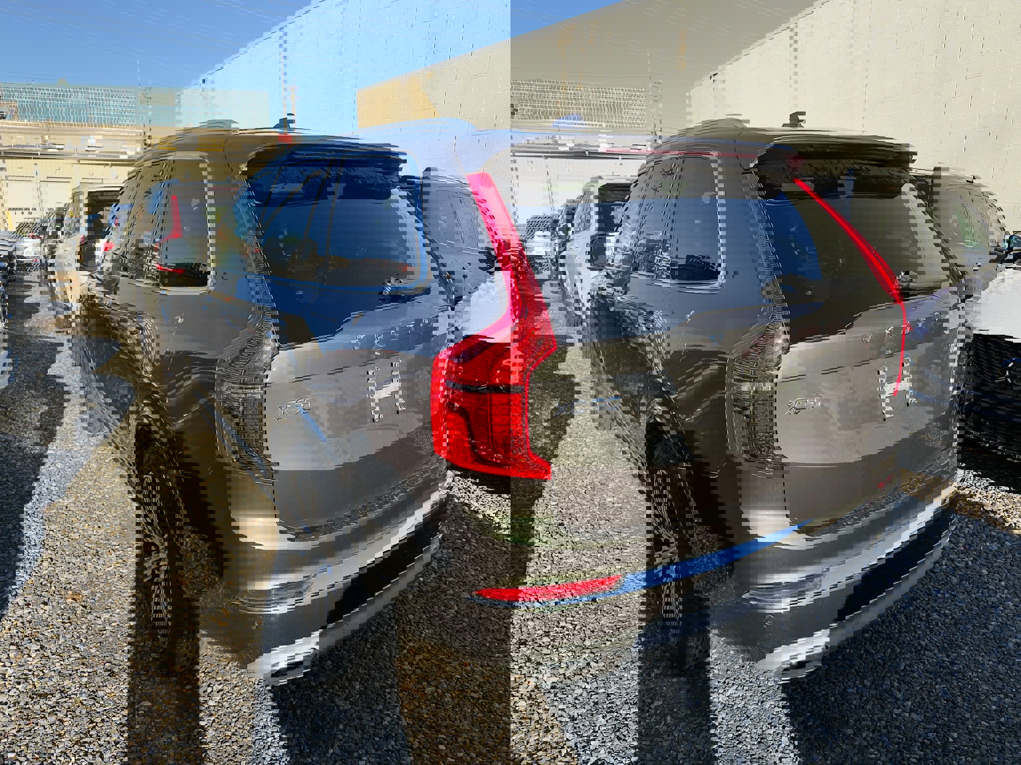 Used 2020 Volvo XC90 T6 Inscription w/ Protection Package image 3