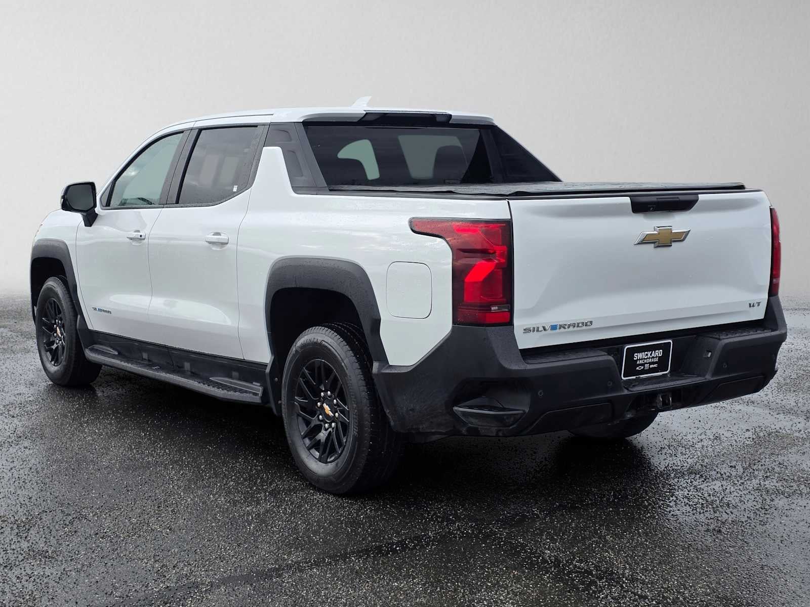 Certified 2024 Chevrolet Silverado EV W/T AWD/4WD image 5