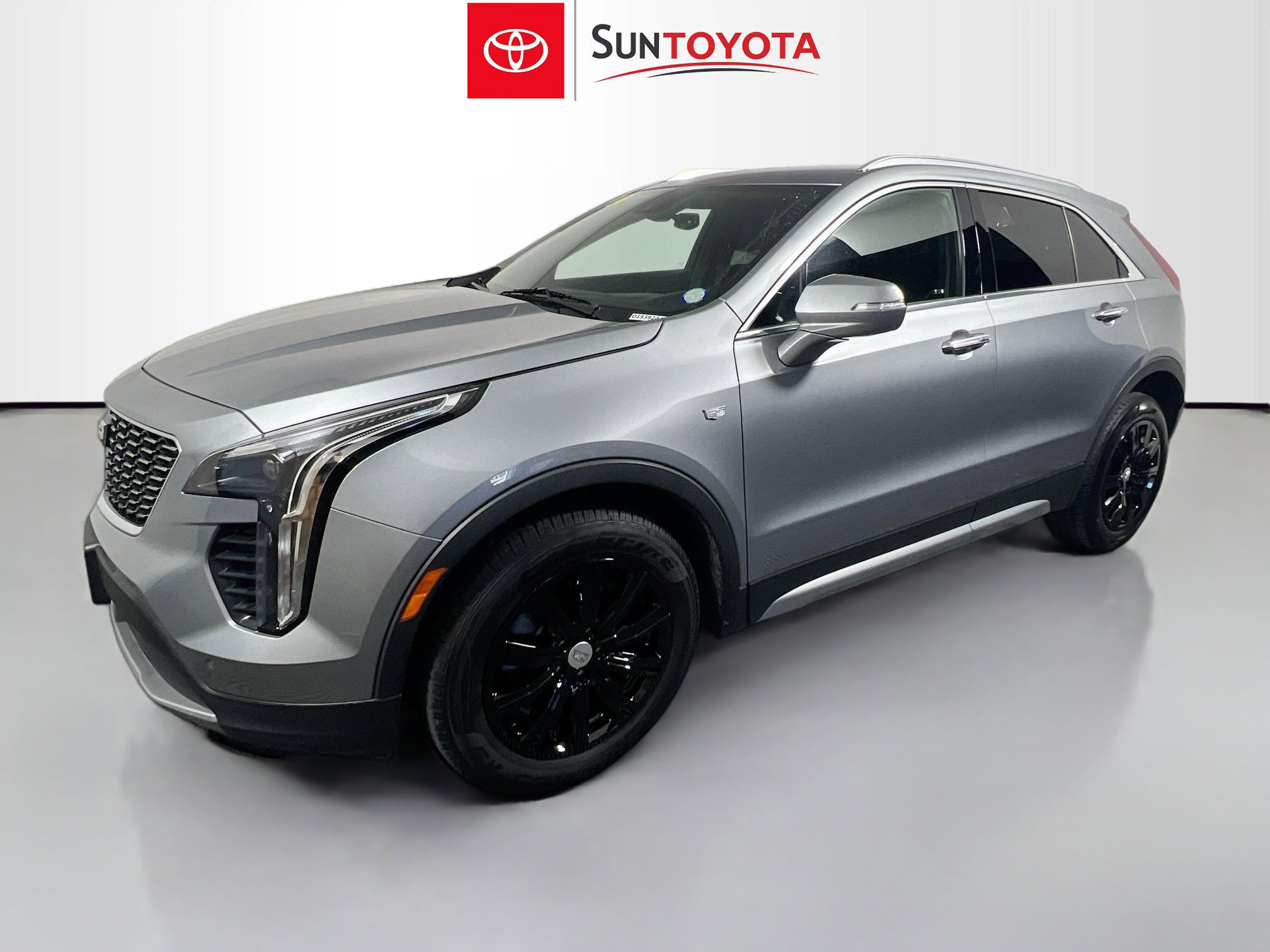 Used 2023 Cadillac XT4 Premium Luxury FWD image 9