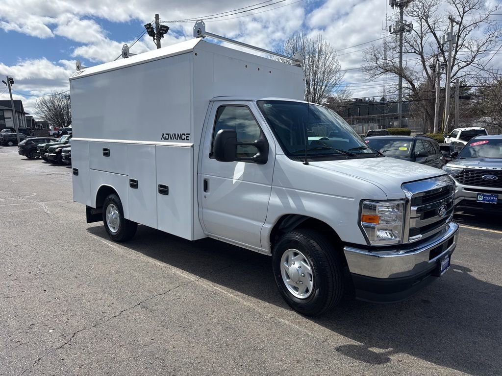 New 2026 Ford E-350 and Econoline 350 Super Duty w/ Power Equipment Group image 3