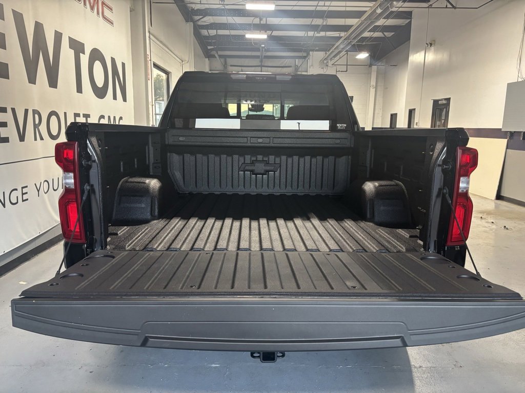 New 2025 Chevrolet Silverado 1500 LTZ w/ Technology Package image 34
