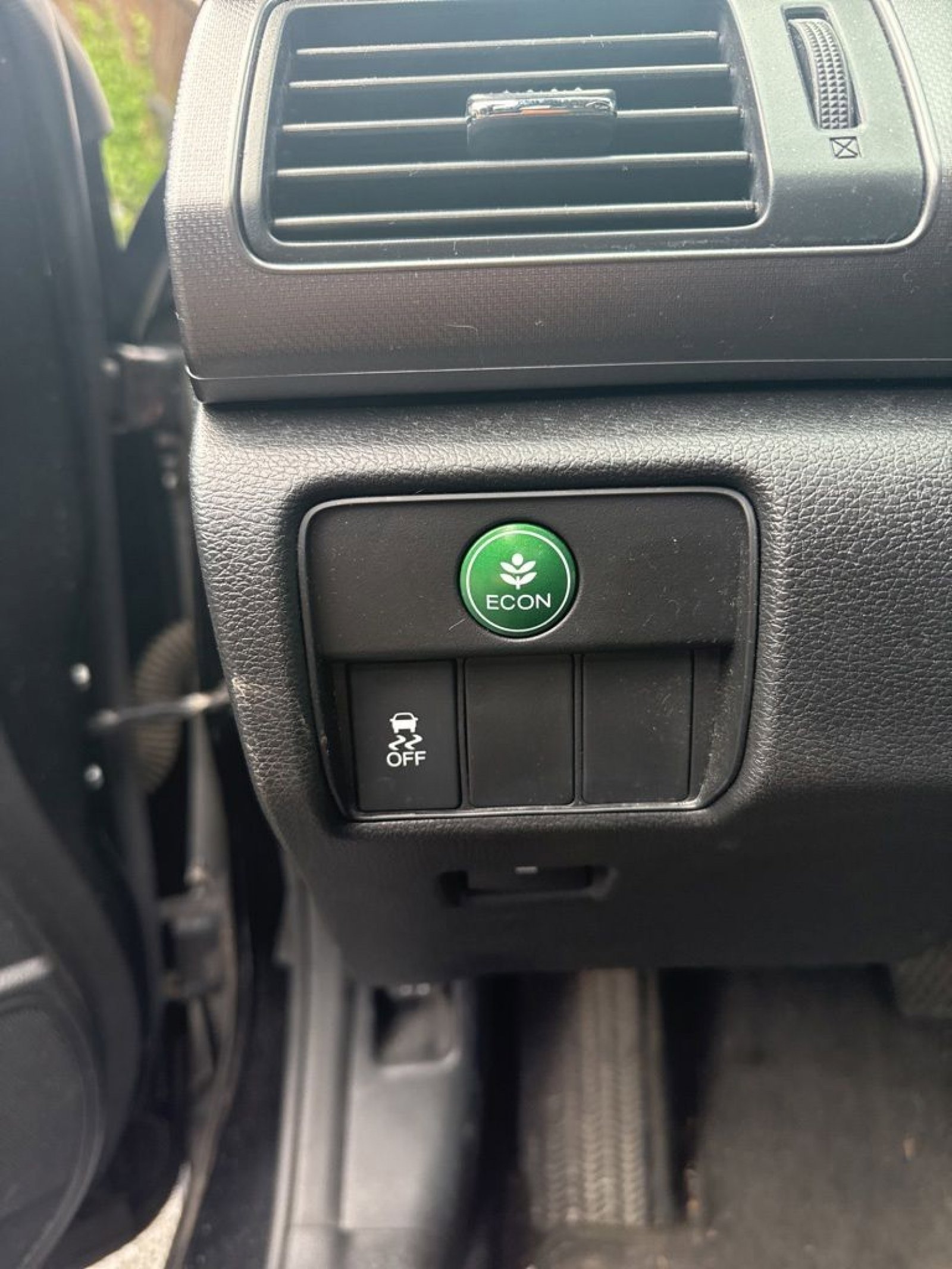 Used 2015 Honda Accord LX image 16