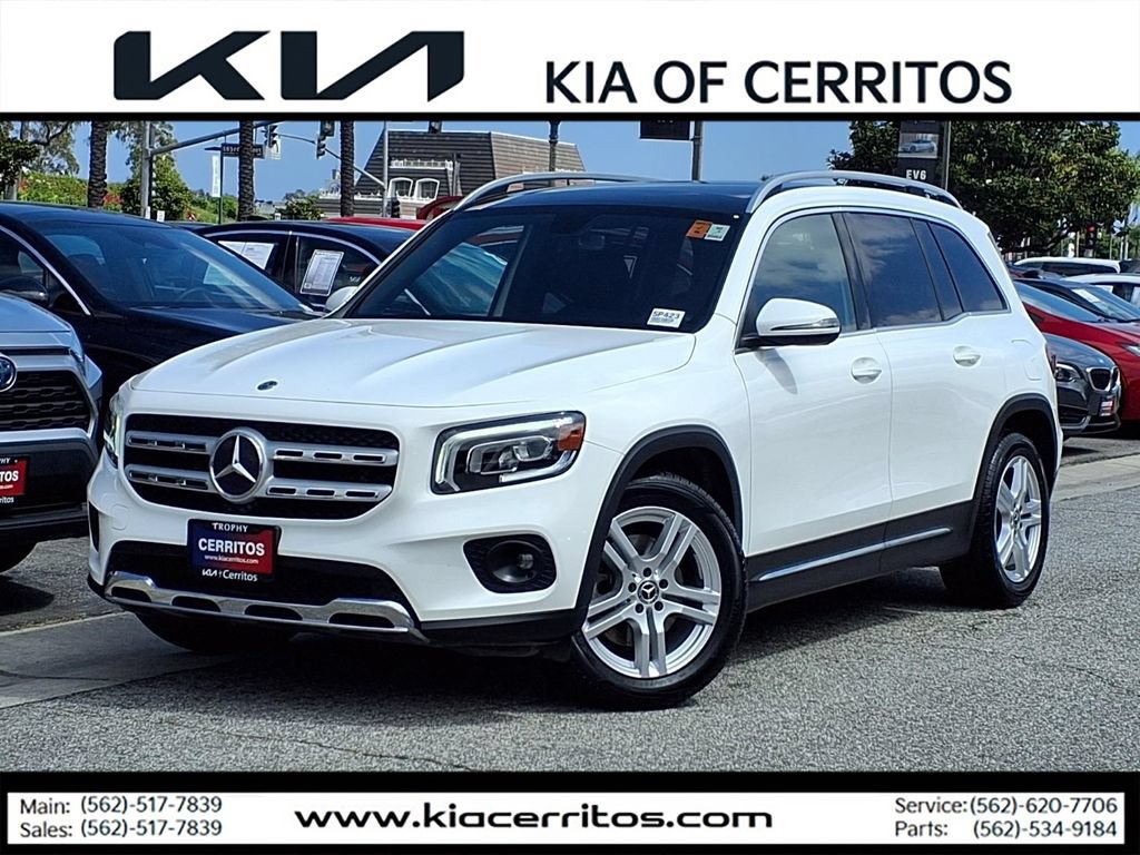 Used 2020 Mercedes-Benz GLB 250 4MATIC image 1