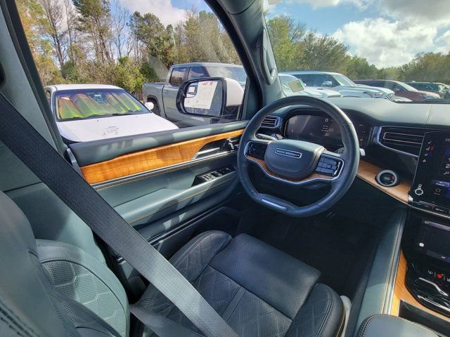 Used 2022 Jeep Grand Wagoneer Series III w/ Flexible Seating Group image 7