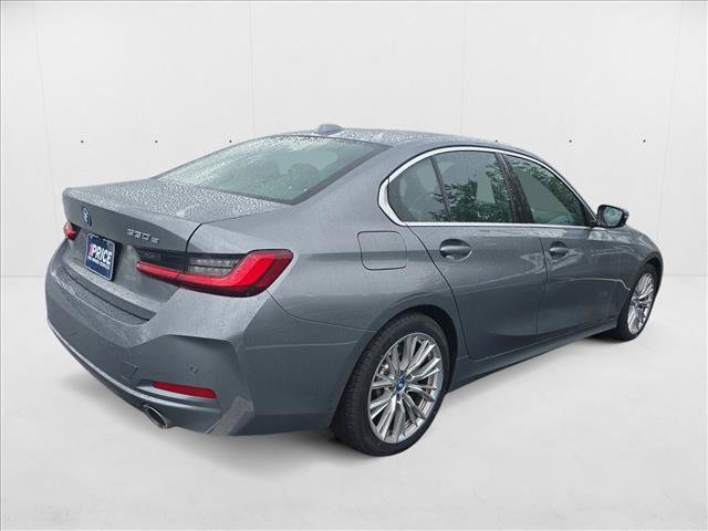 Used 2024 BMW 330e w/ Convenience Package image 5