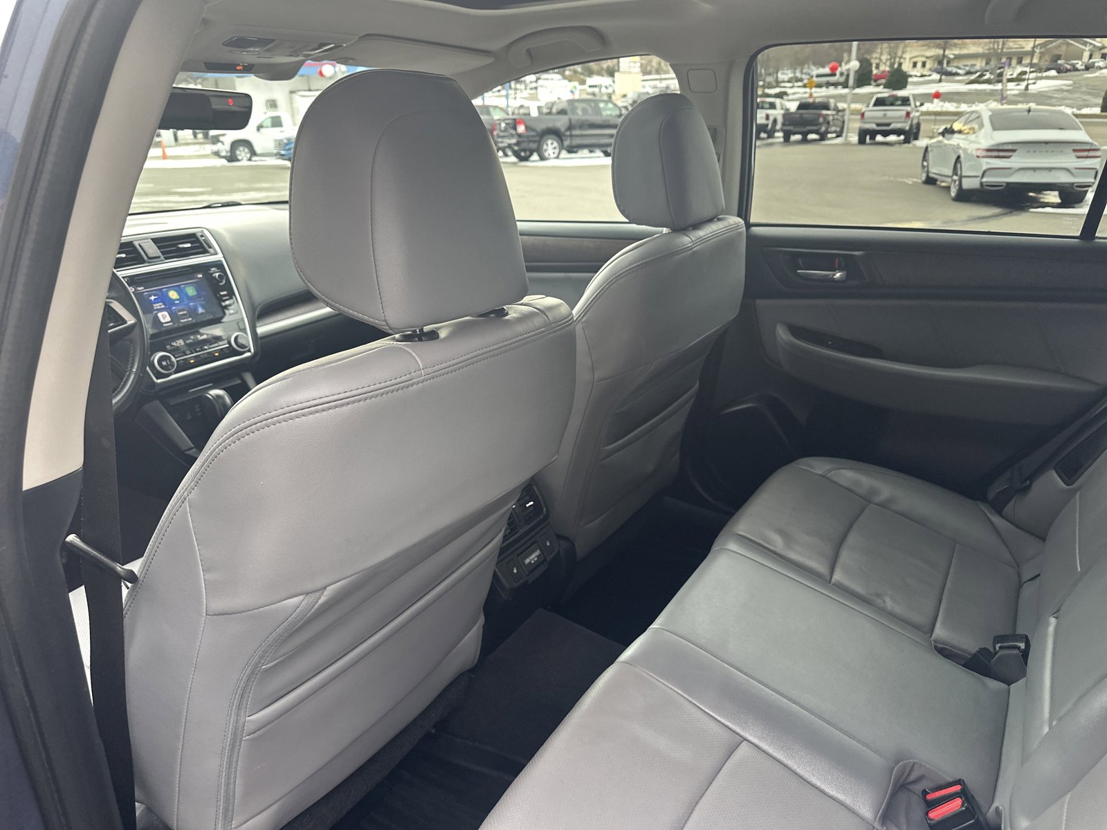 Used 2018 Subaru Outback 2.5i Limited AWD/4WD image 25