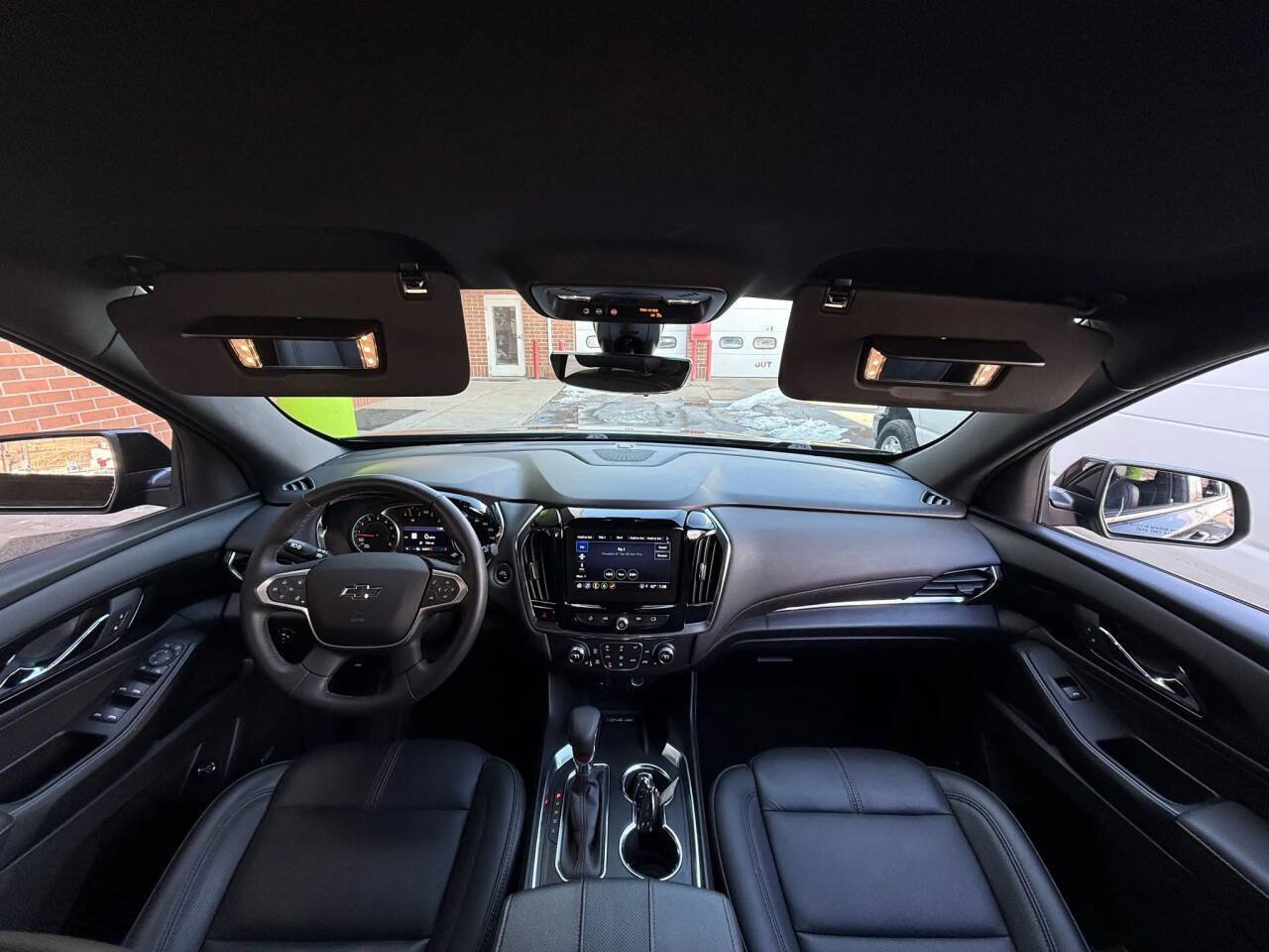 Used 2023 Chevrolet Traverse RS AWD/4WD image 19