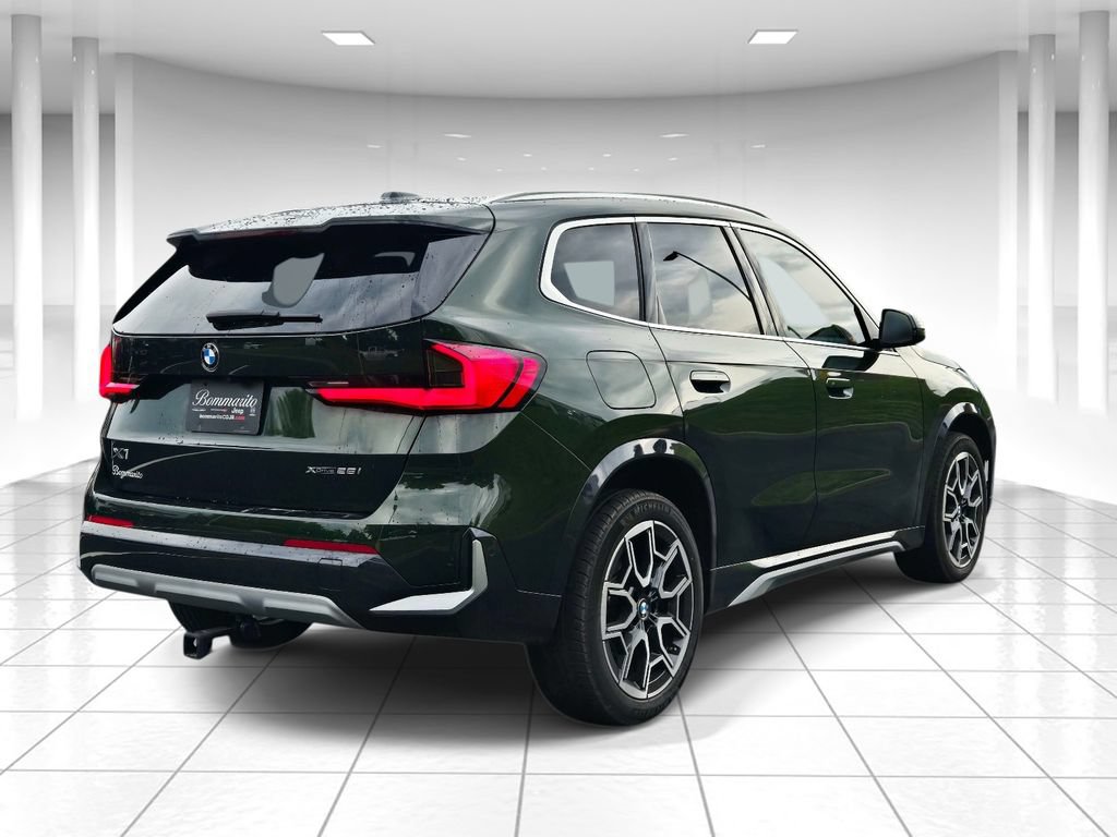Used 2025 BMW X1 xDrive28i AWD/4WD image 3
