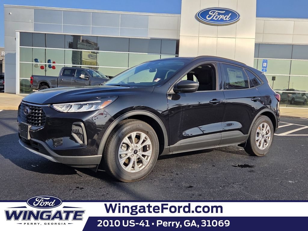 New 2026 Ford Escape Active w/ Tech Pack #1 FWD image 1