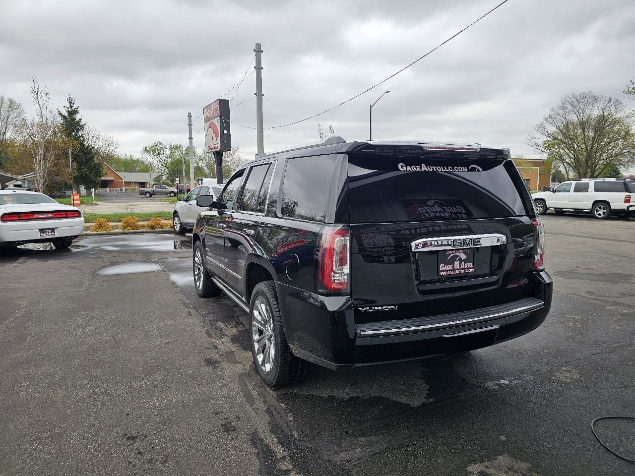 Used 2015 GMC Yukon Denali w/ Touring Package image 8