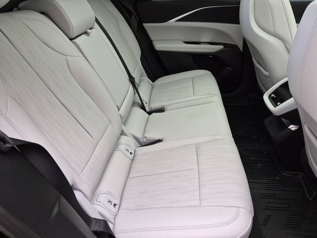 New 2026 Cadillac Lyriq Luxury w/ LPO, Floor Liner Package AWD/4WD image 25
