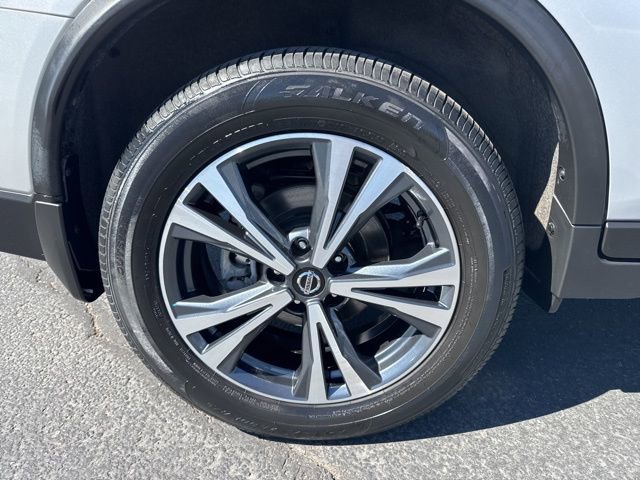 Used 2020 Nissan Rogue SV w/ Premium Package image 9