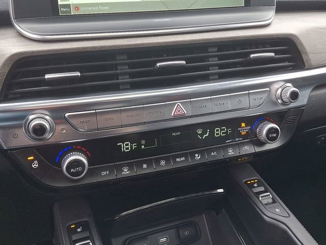 Used 2022 Kia Telluride EX image 16