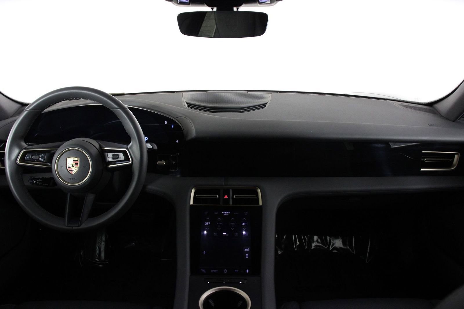 Certified 2023 Porsche Taycan image 11