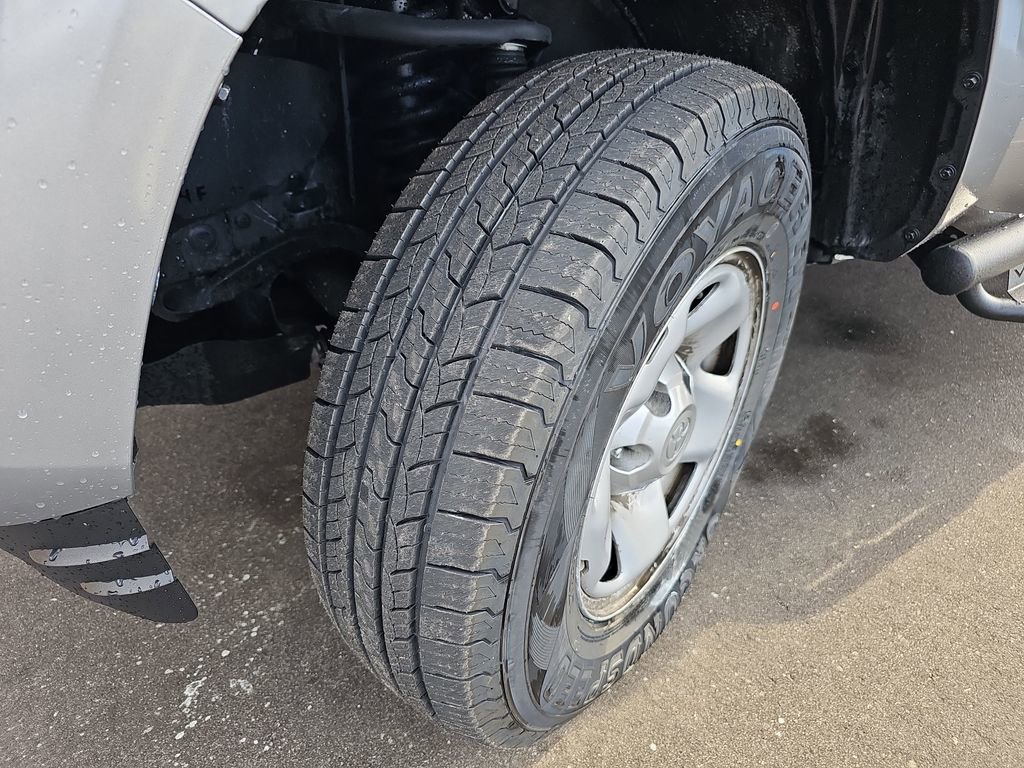 Used 2023 Toyota Tacoma SR image 29
