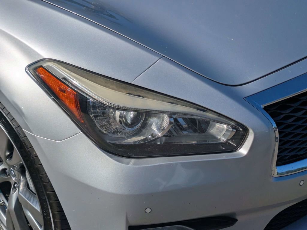 Used 2016 INFINITI Q70 3.7 w/ Sport Package RWD image 10