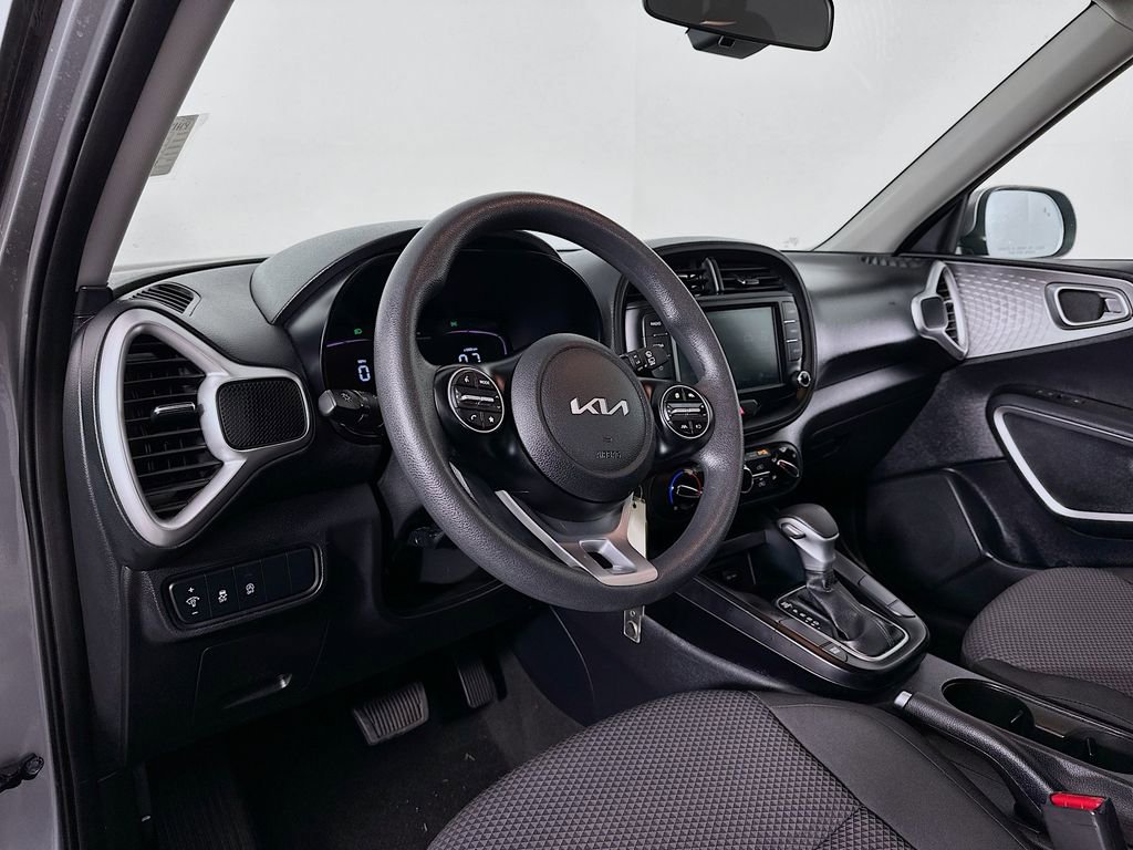 Used 2023 Kia Soul LX w/ Option Group 015 image 10