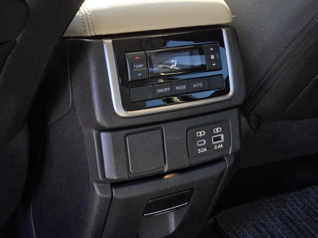 Certified 2025 Subaru Ascent Premium AWD/4WD image 15