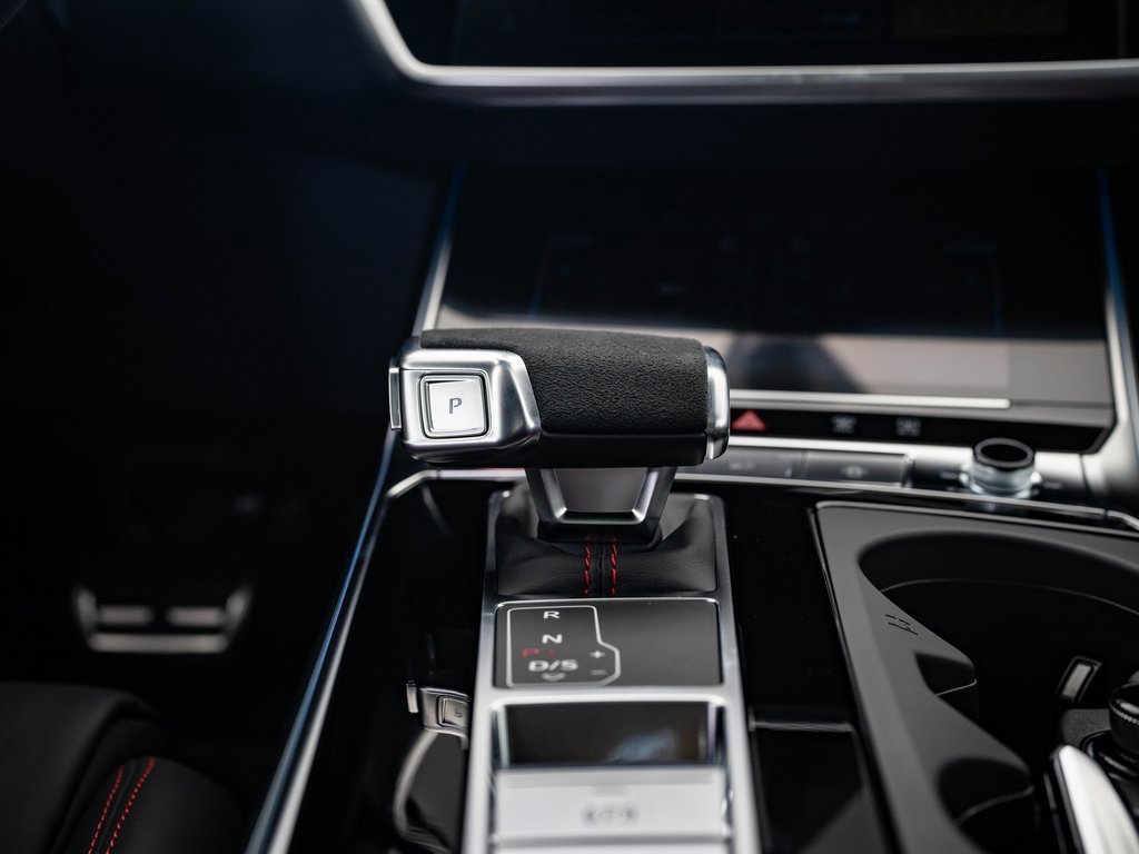 New 2025 Audi RS 6 performance image 26