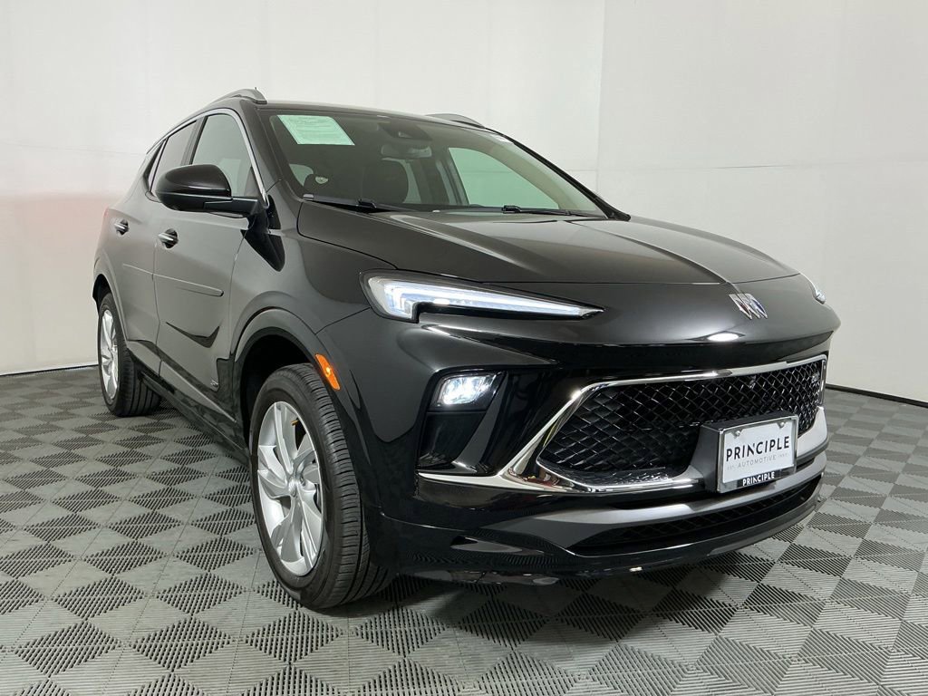 Used 2026 Buick Encore GX Sport Touring w/ Advanced Technology Package AWD/4WD image 4