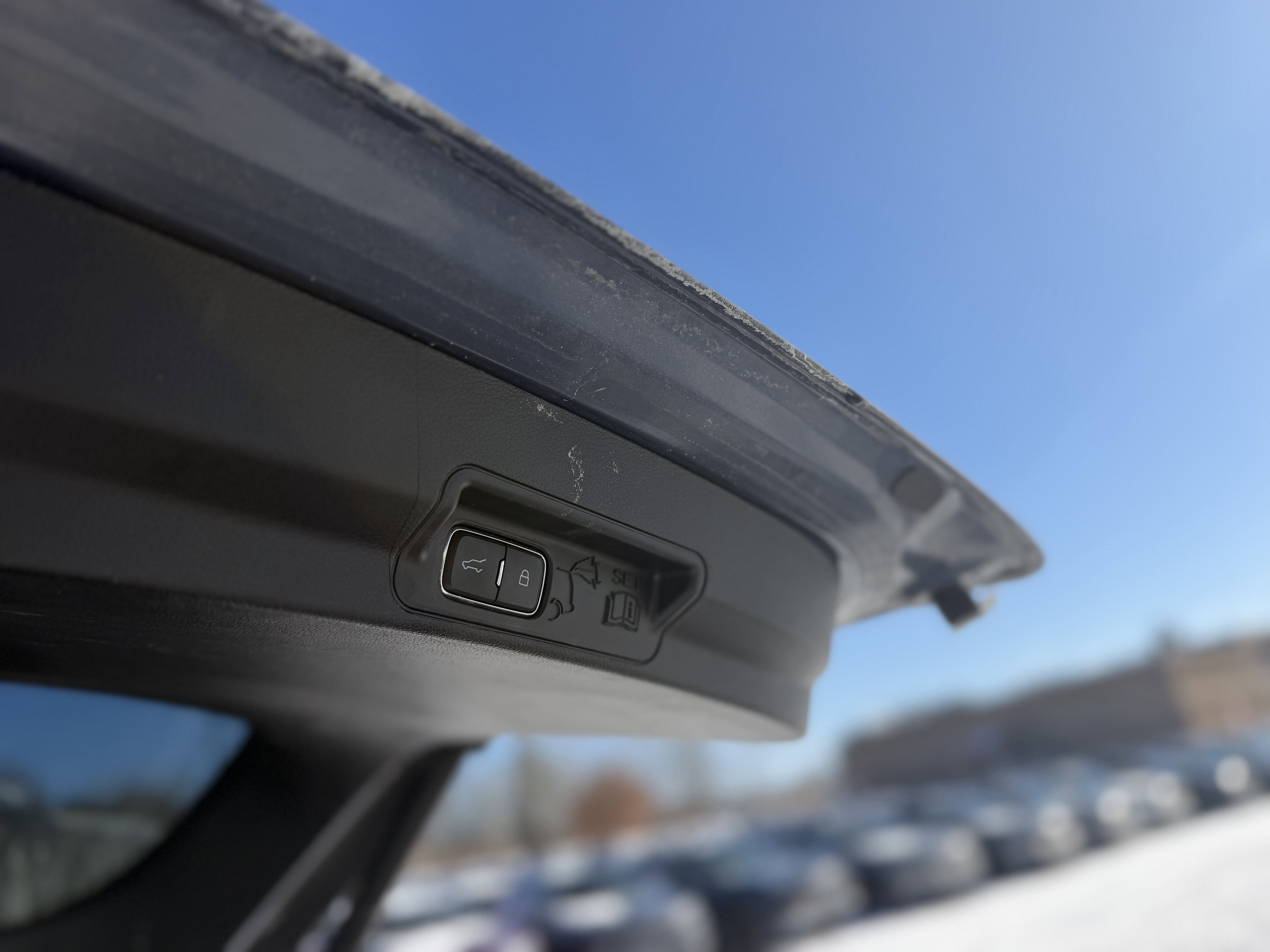 Used 2021 Ford Explorer XLT w/ Equipment Group 202A image 30