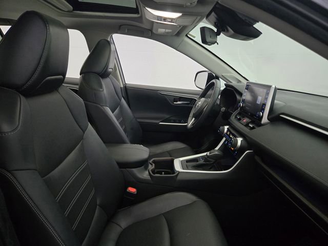 Used 2022 Toyota RAV4 Limited FWD image 15