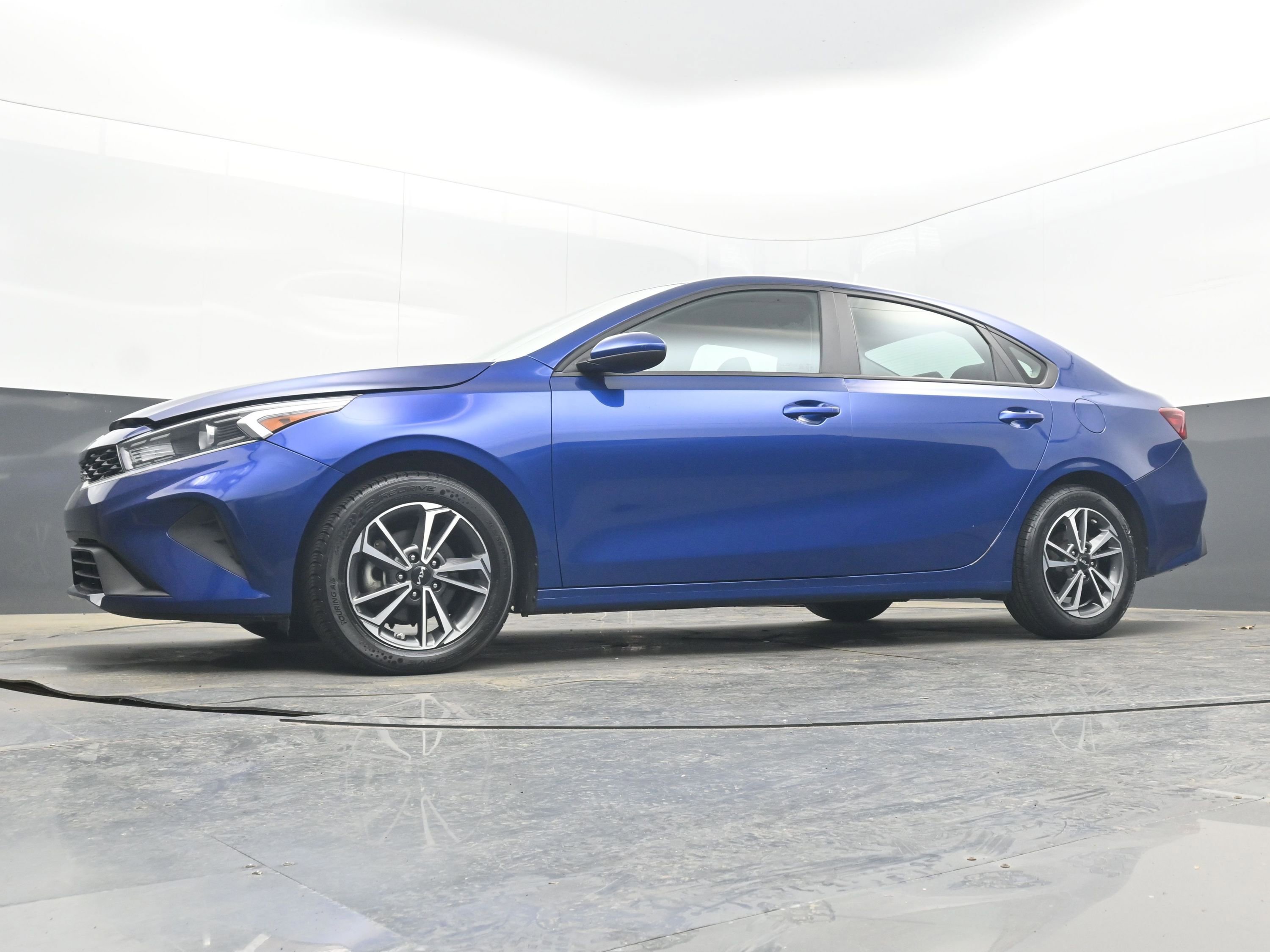 Used 2023 Kia Forte LXS image 26