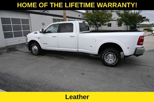 Used 2022 RAM 3500 Laramie RWD image 9