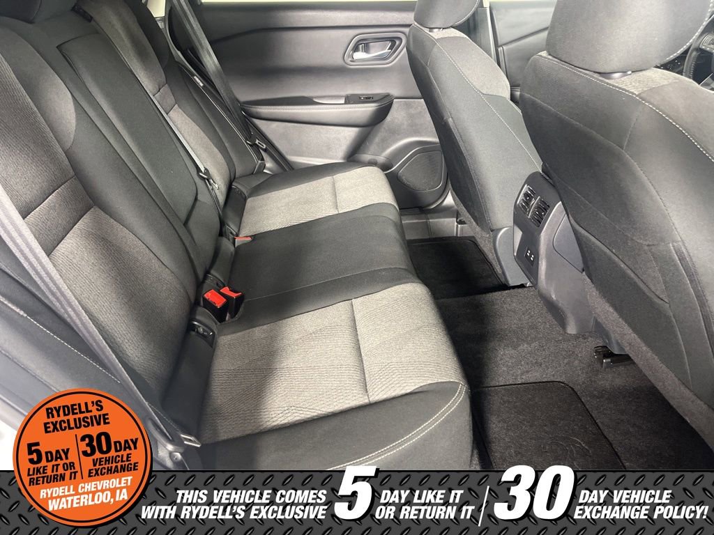 Used 2025 Nissan Rogue SV image 17